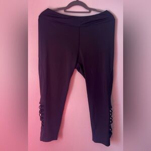 Zone Pro Black Leggings with Side Cutouts